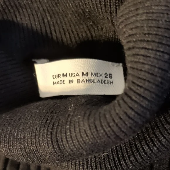 Zara Turtleneck Sweater - Picture 2 of 5
